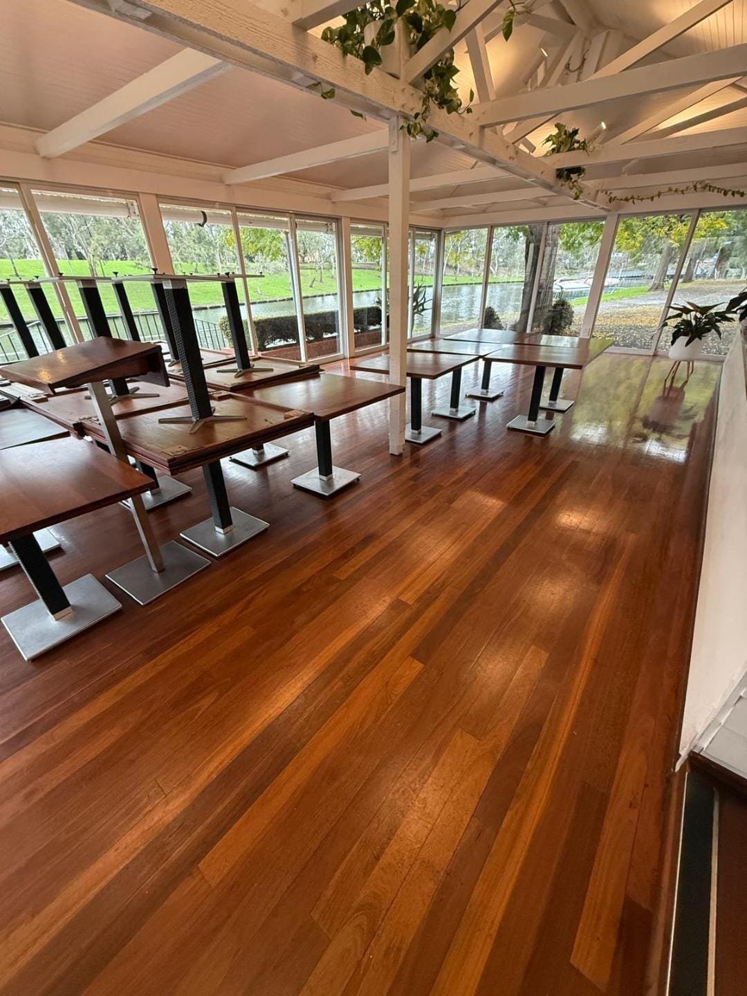 Business floor maintenance project